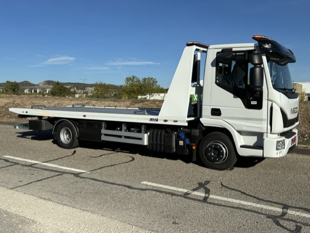 atm_100_eurocargo_simple_cabine_06